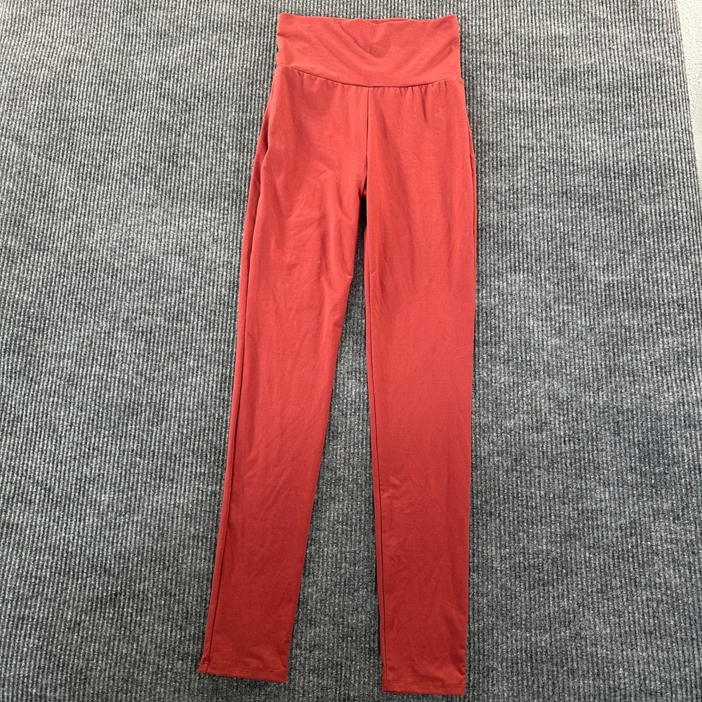 Win Win Women WTP12190 Leggings Medium Red High Waisted Spandex Blend